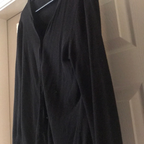 3/$20 

Pure Alfred Sung Black Cardigan - Picture 2 of 5